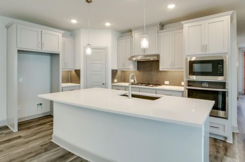 1520 Jackson St, Carrollton TX 75006-6296 exterior