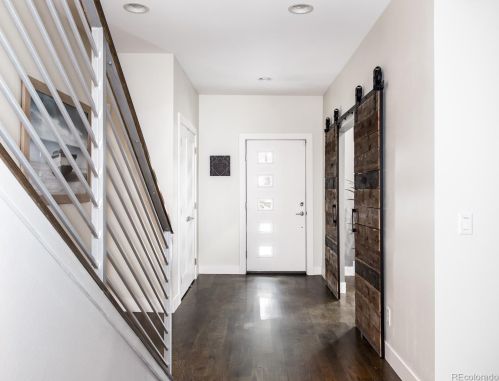 423 Gilpin St, Denver, CO 80218-4015