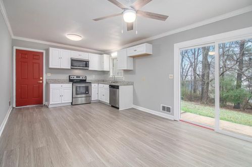 5170 Flemish Ct, Atlanta GA  30349-5210 exterior