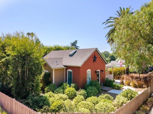 637 Juniper St, Escondido, CA 92025-4932