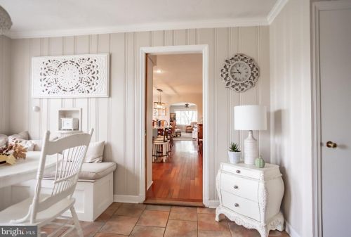 221 Clearview Rd, Hanover PA 17331-1311 exterior