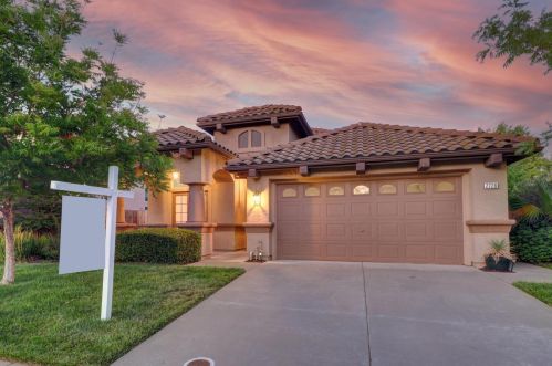 2728 Dinwiddie Way, Elk Grove, CA 95758-7436