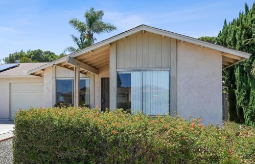 1543 Highridge Dr, Oceanside, CA 92056-3049