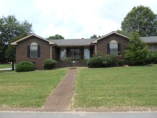 1253 Shawnee Rd, Madison, TN 37115-5467
