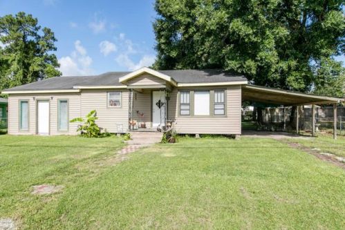 411 Sunbeam Ln, Scott, LA 70583-5312