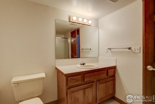 4913 Hinsdale Dr, Fort Collins CO  80526-3931 exterior