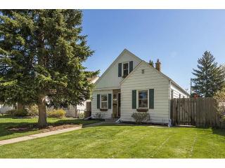 3127 Benjamin St, Minneapolis, MN 55418-2325