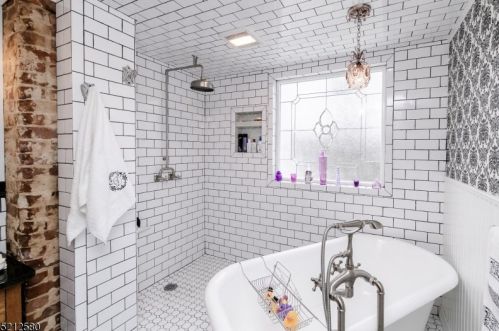 208 High St, Hackettstown NJ  07840-1941 exterior