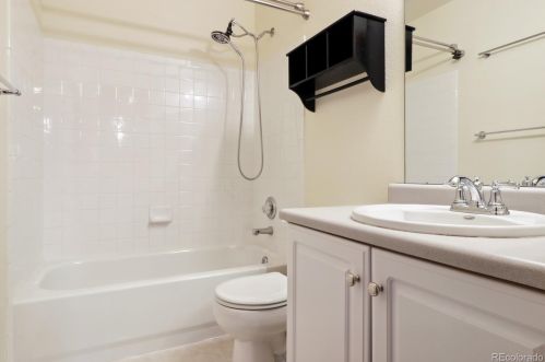 21672 Crestridge Pl, Aurora CO  80015-3596 exterior