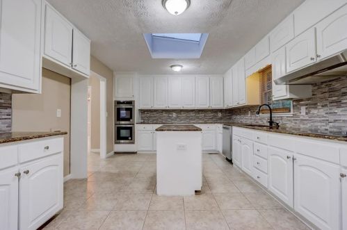 2493 Highland Dr, Conyers GA  30013-1909 exterior