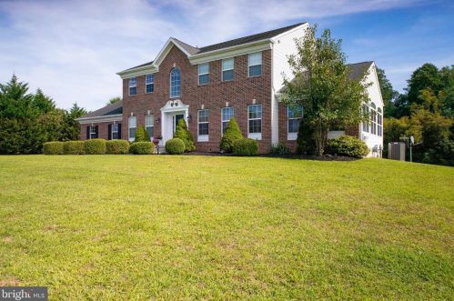 13 Victoria Dr, Auburn, NJ 08085-3093