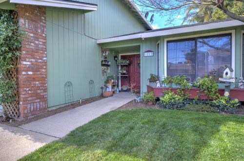 1213 Correia Pl, Manteca, CA 95337-6748