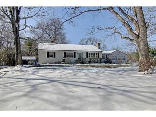 437 Angell Rd, Lincoln, RI 02865-4901