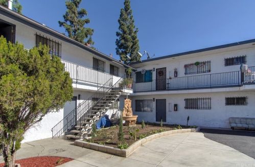 412 Pine St, Santa Ana, CA 92701-5966
