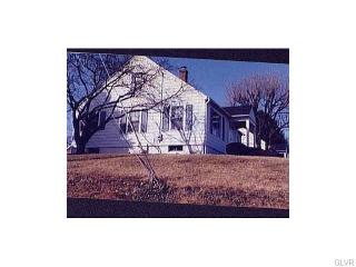 2831 Santee Rd, Bethlehem, PA 18020-2851