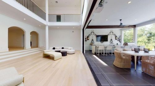 3206 Arden Rd, Atlanta GA  30327-1262 exterior