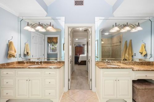 1805 Brandon Hall Dr, Atlanta GA  30350-3708 exterior