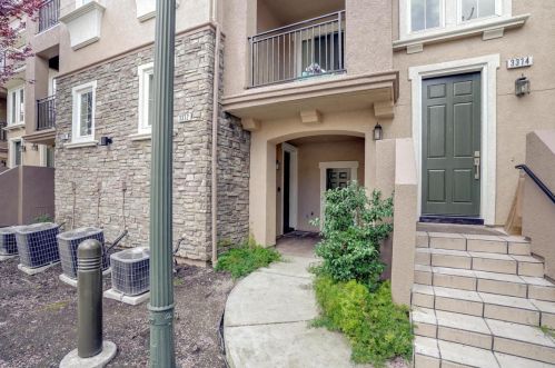 3372 Monaghan St, Pleasanton, CA 94568-4566
