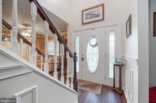 5 Stonecrop Ct, Erial, NJ 08081-4122