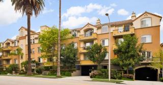 2201 Beverly Glen Blvd, Los Angeles CA  90064-2415 exterior