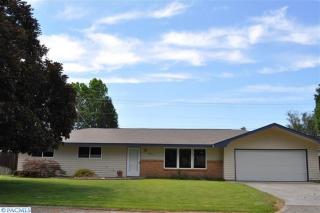 6215 Victoria Ave, Kennewick, WA 99336-7603