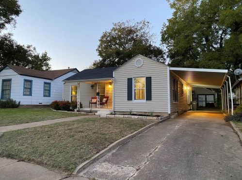 3724 El Campo Ave, Fort Worth TX  76107-4513 exterior