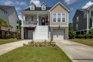 206 Clouter Creek Dr, Charleston, SC 29492-8411