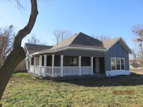 422 2nd St, Princeton, TX 75407-6553