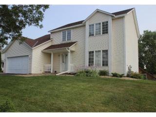 667 Eagle Ridge Rd, Saint Paul, MN 55125-1461