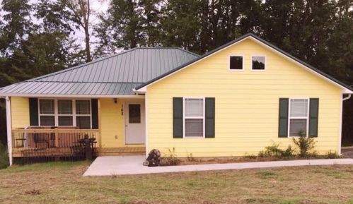 168 Blue Rd, Quebeck, TN 38579-2357