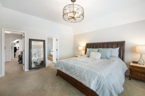 205 Middaugh Rd, Willowbrook IL  60514-1067 exterior