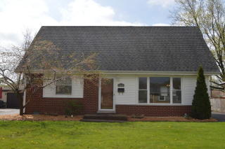 5419 Crestwood Dr, Crestwood, IL 60445-1342