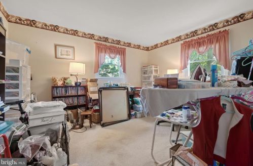 1883 Manchester Ln, Lancaster PA  17601-6210 exterior