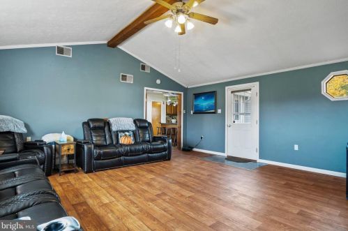 231 Alters Rd, Carlisle PA 17015-8969 exterior