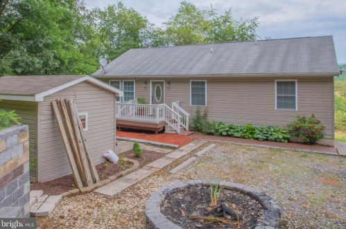 116 Solomons Ct, Hedgesville WV  25427-3723 exterior