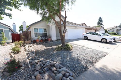 8856 Apricot Woods Way, Elk Grove, CA 95624-1228