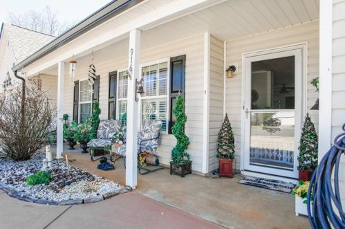 916 Rosewood Ln, Monroe, GA 30656-7032