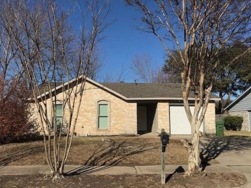 6961 Southampton Dr, Fort Worth, TX 76182-4425