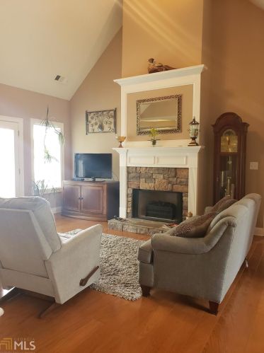 71 Earl North Rd, Newnan, GA 30263-6030