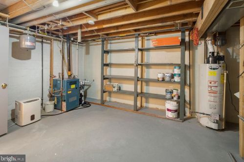 512 Poplar St, Hanover PA 17331-4928 exterior