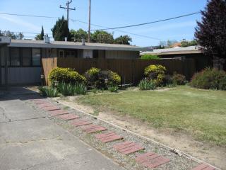 10345 Moretti Dr, Cupertino, CA 95014-3638