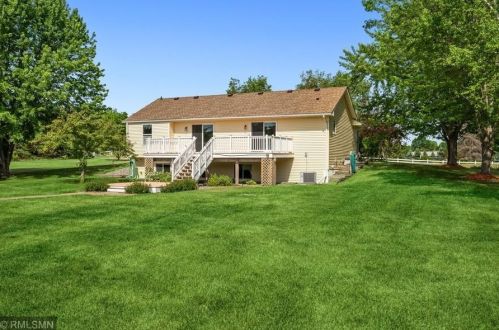 26022 110th St, Zimmerman, MN 55398-8574