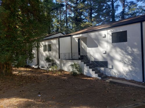 1377 Lockwood Dr, Atlanta GA  30311-3531 exterior