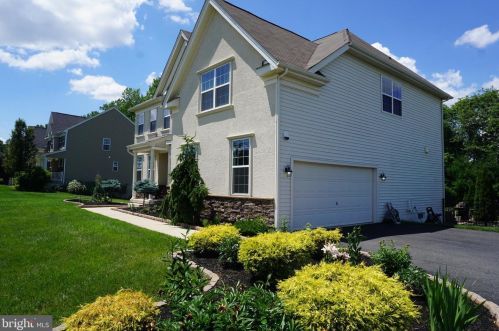 704 Carlton Ct, Harrison Township, NJ 08062-9621