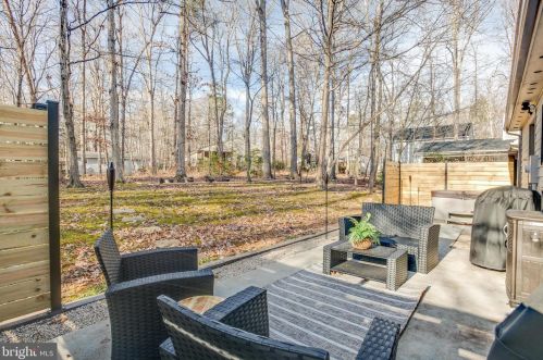 606 Mt Pleasant Dr, Locust Grove VA  22508-5112 exterior