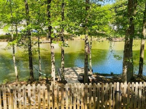 254 Roberts Trl, Locust Grove, GA 30248-3866