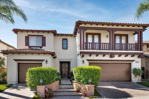 5853 Indian Pointe Dr, Simi Valley, CA 93063-5764