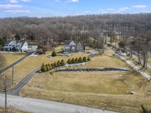 7 Townsbury Rd, Great Meadows, NJ 07838-2038