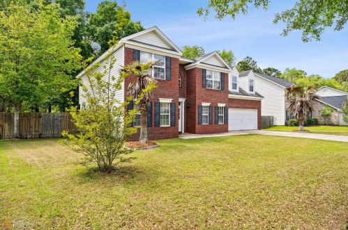 65 Shady Hill Cir, Richmond Hill, GA 31324-4420