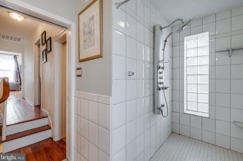 1325 Berks St, Philadelphia PA 19131-3215 exterior